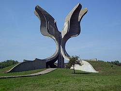 Jasenovac-Denkmal.jpg