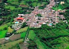 Vista aerea de Peque Antioquia.jpg