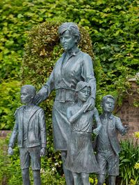 Diana de Gales (escultura)6.jpeg
