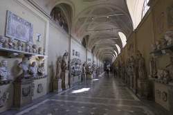 Museo Chiaramonti.jpg
