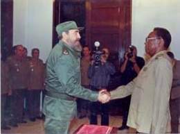 José Legró Sauquet con Fidel.jpg