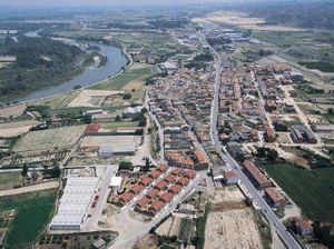 Vista aérea de El Burgo de Ebro (2003).jpg