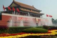 Plaza de Tiananmen 02.jpg