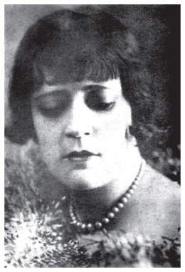 Mary Corilé.jpg