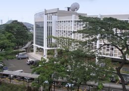Universidad Católica de Santiago de Guayaquil.jpg
