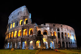 Coliseo-roma-noche.jpg