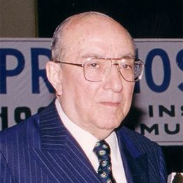 Carlos M Muñiz.jpg