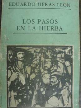 Los Pasos En La Hierba.jpg