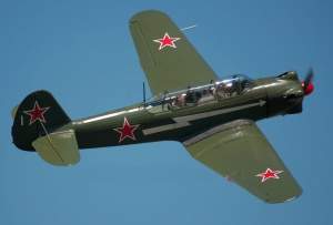 Yak-18-ecu.jpg