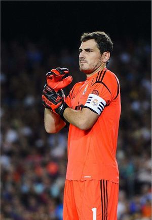 Iker Casillas 2013.jpg