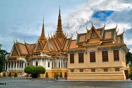 Palacio Real Phnom Penh.jpg