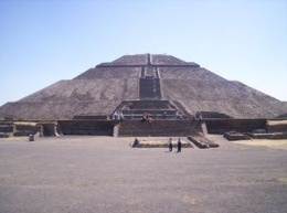 Pirámide del Sol.JPG
