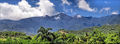 El pico Turquino visto desde las inmediaciones del poblado santiaguero Ocujal del Turquino, en la costa del mar Caribe.