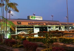 Aeropuerto Internacional Eduardo Gomes.jpg