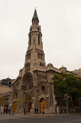 Iglesia San Lázaro, Santiago de Chile.jpg