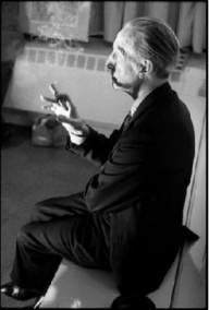 Marcel Duchamp.jpg