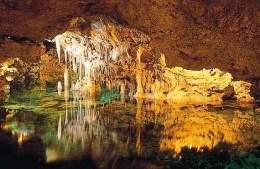 Cueva baleares III.jpg